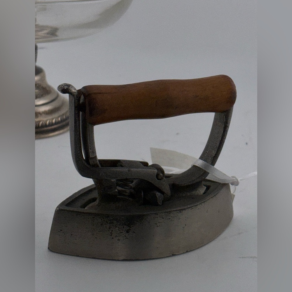 Myers Patent Double Point Miniature Lace Iron​​ - Picture 7 of 8